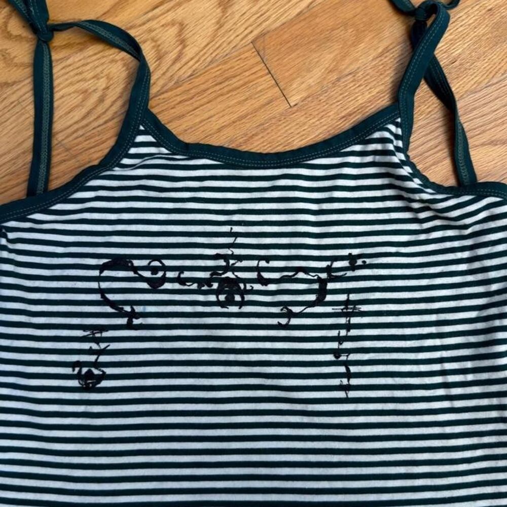Unbranded Women's Green and White Crop-top